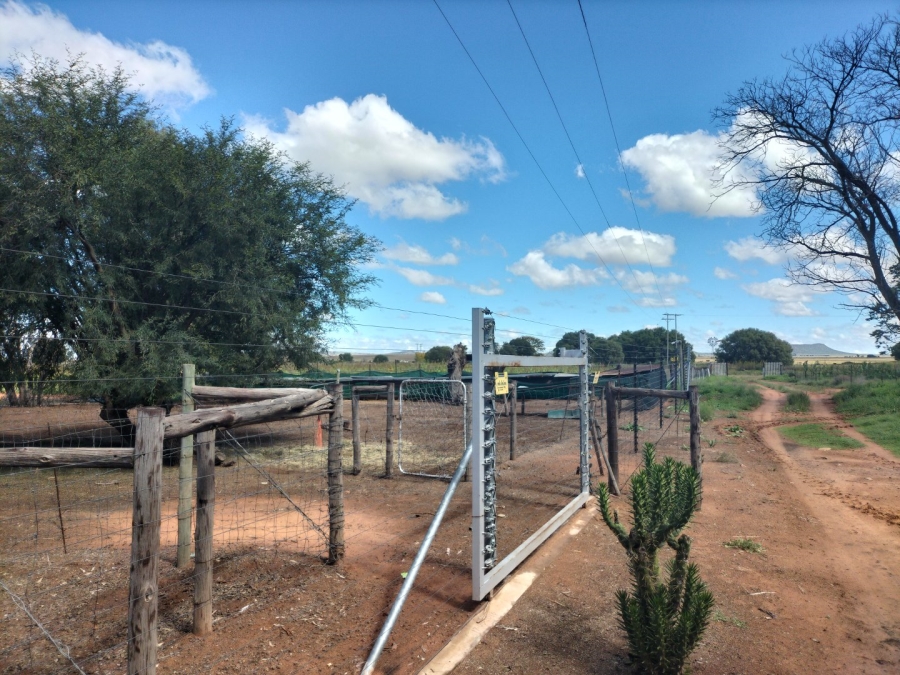 3 Bedroom Property for Sale in Bloemfontein Rural Free State